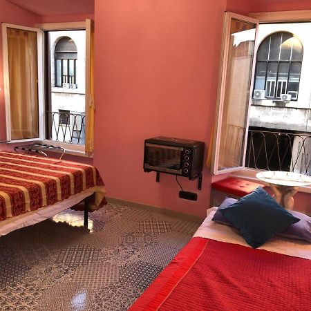 S.P.T. Bed & Breakfast Roma Ngoại thất bức ảnh